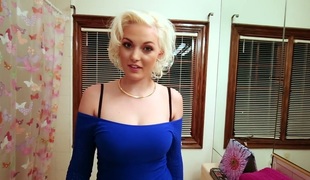Pale blonde Jenna Ivory takes cumhots after coarse interracial fuck