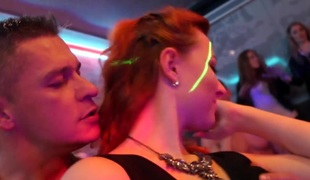Real party amateurs sucking off strippers